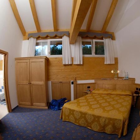 Hotel Daniela Levico Terme Zewnętrze zdjęcie